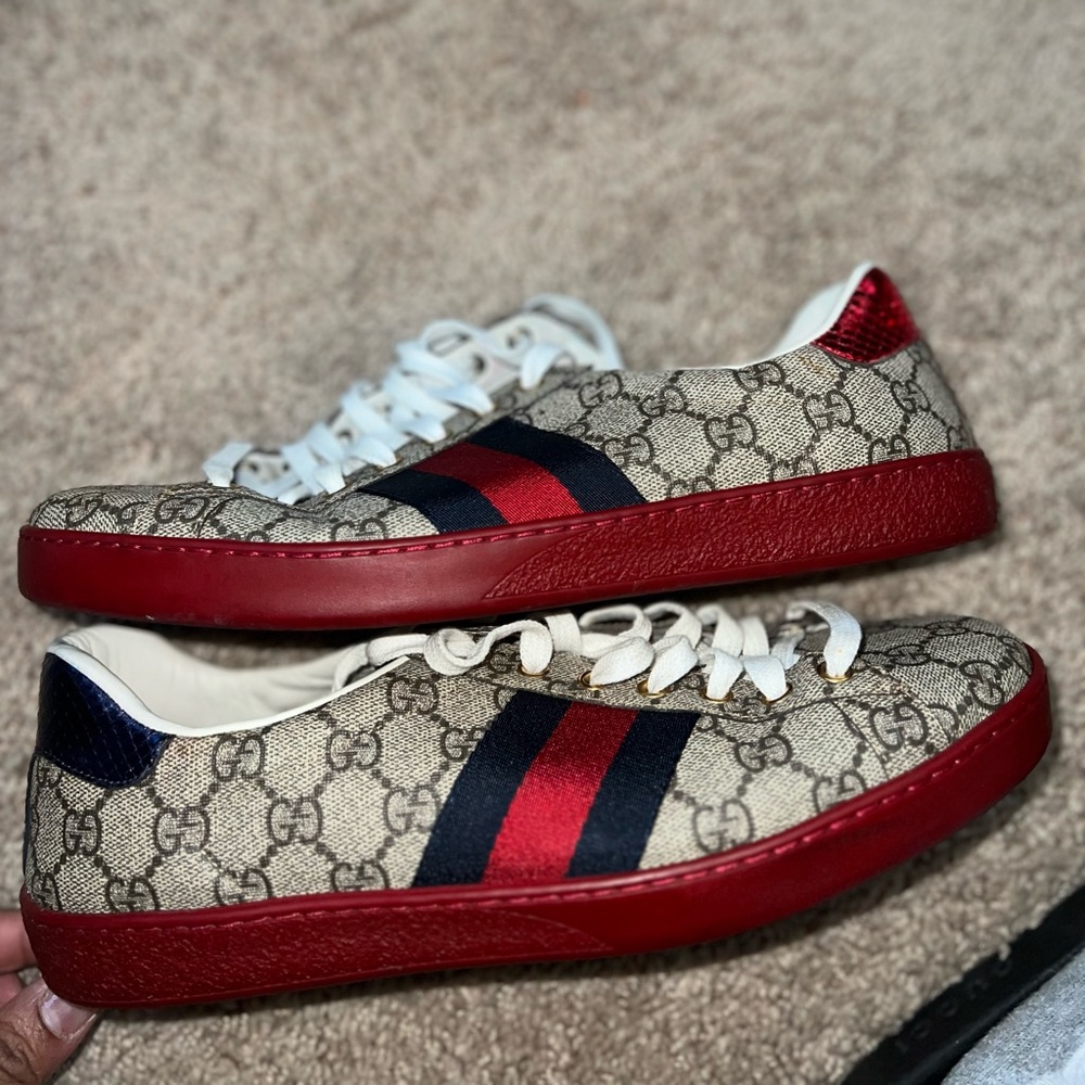 Gucci Beige and Red Logo Sneakers